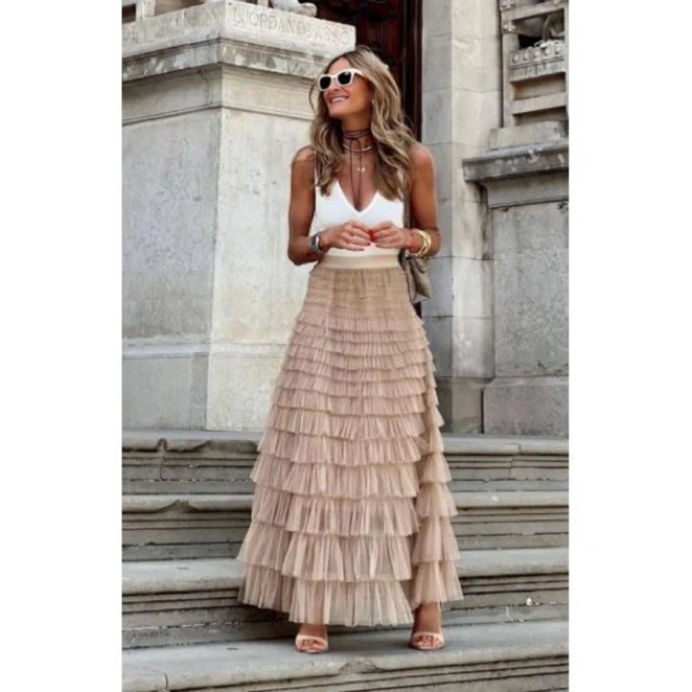 BRAND NEW WITH TAGS Tan Mesh Layered Maxi Skirt – Missy Fit